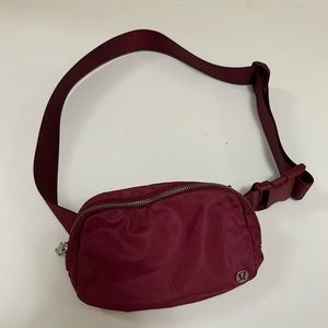 Lululemon Everywhere Belt Bag